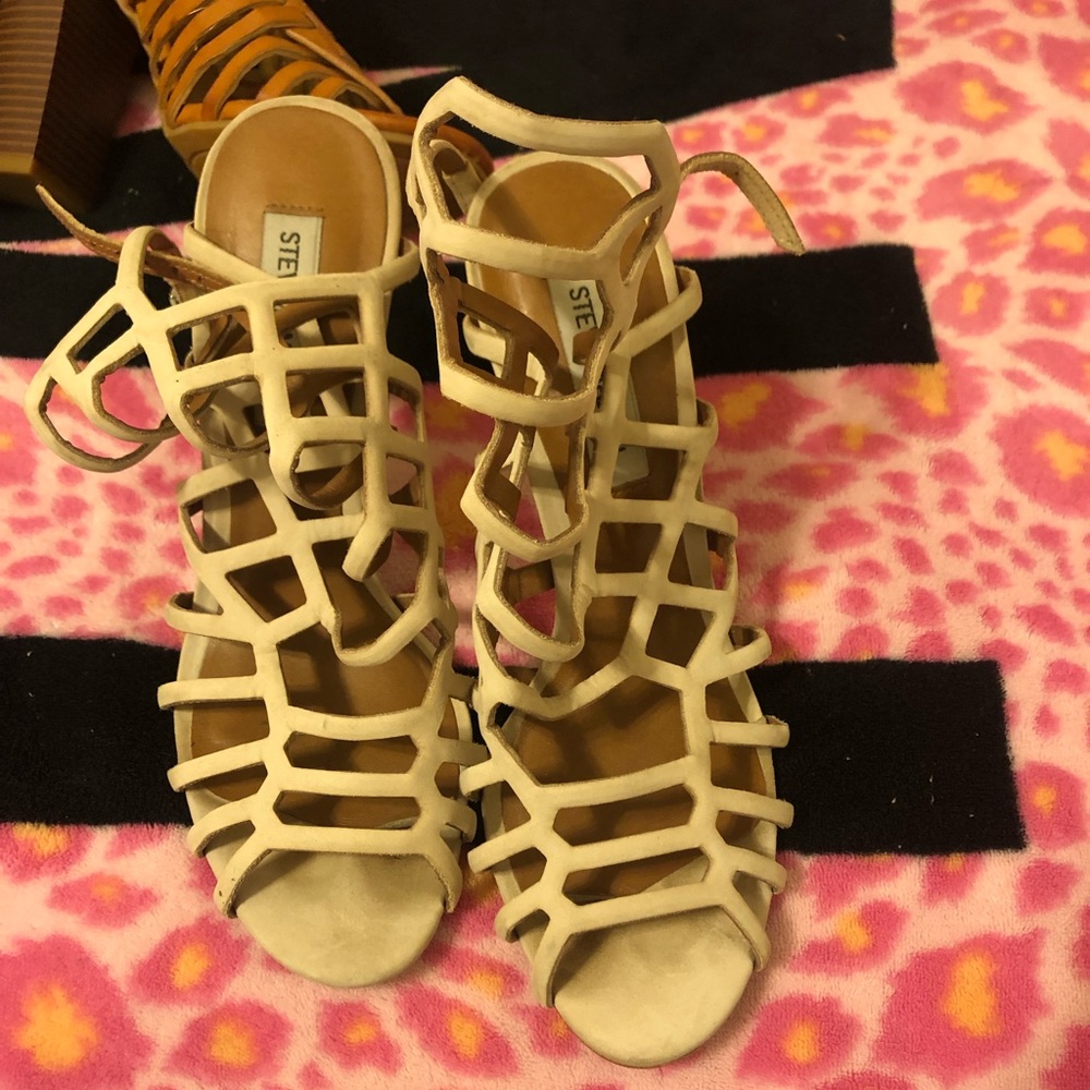 Nude Steve Madden heels